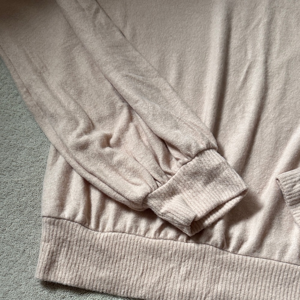 Free People Long Sleeve Sweater! - Picture 3 of 7